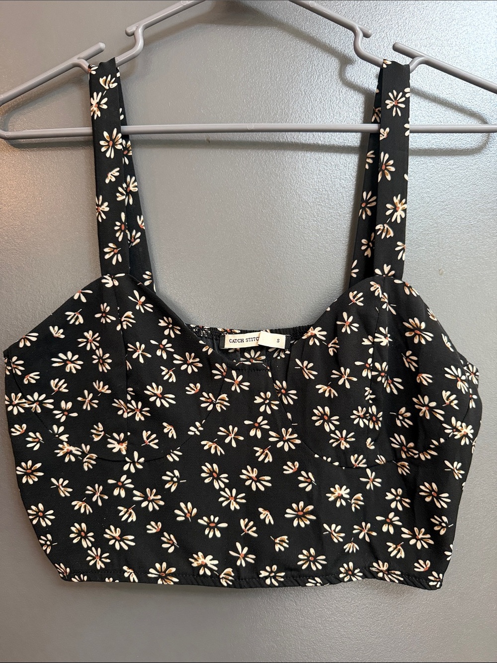 Boho Floral Daisy Catch Stitch crop halter top Size Small